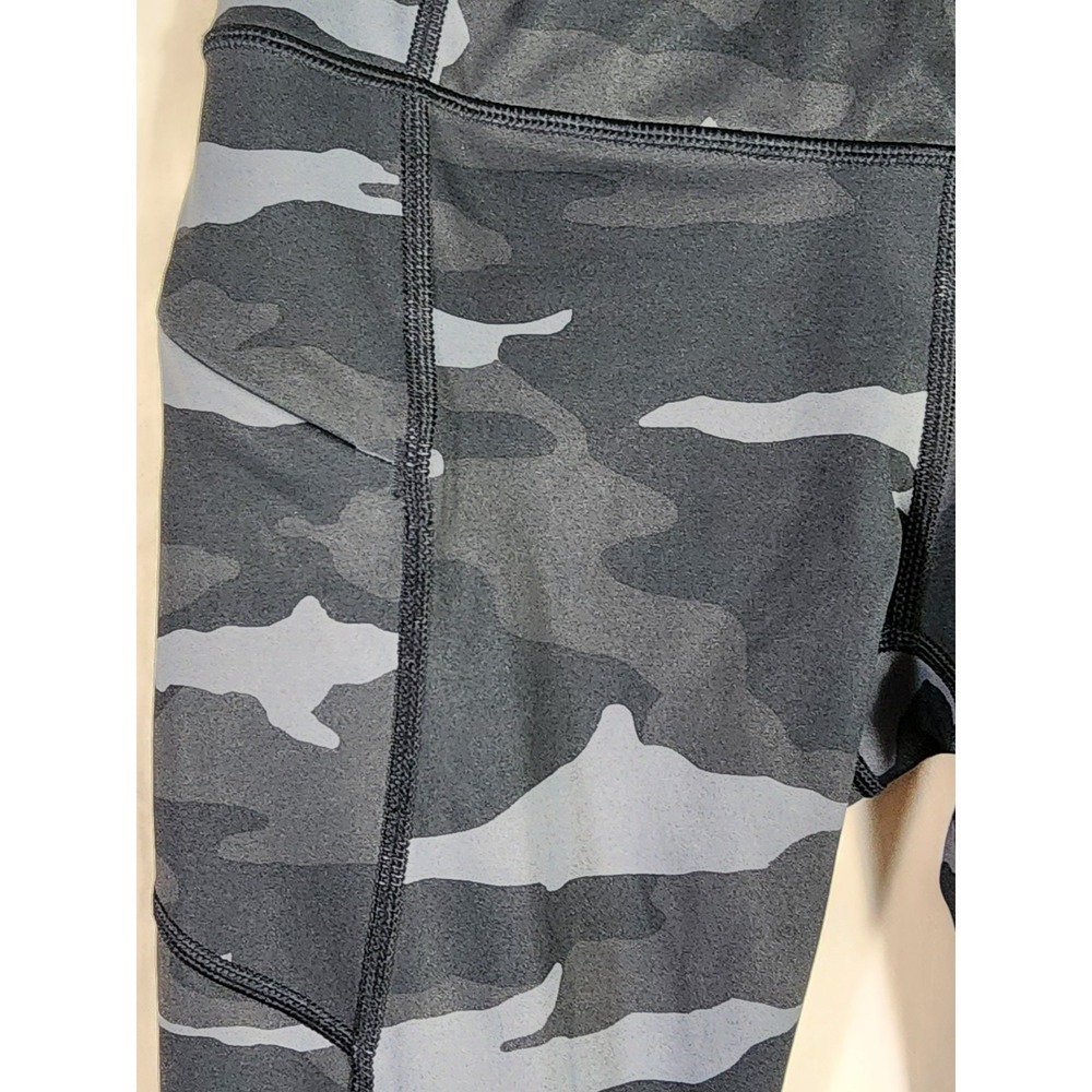 Athleta XS Petite Black Gray Camo Leggings Zip Pocket High Rise Crop Pants - Picture 2 of 11